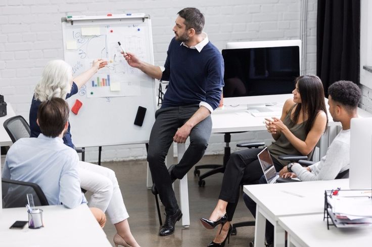 Equipo ZRU en reunión